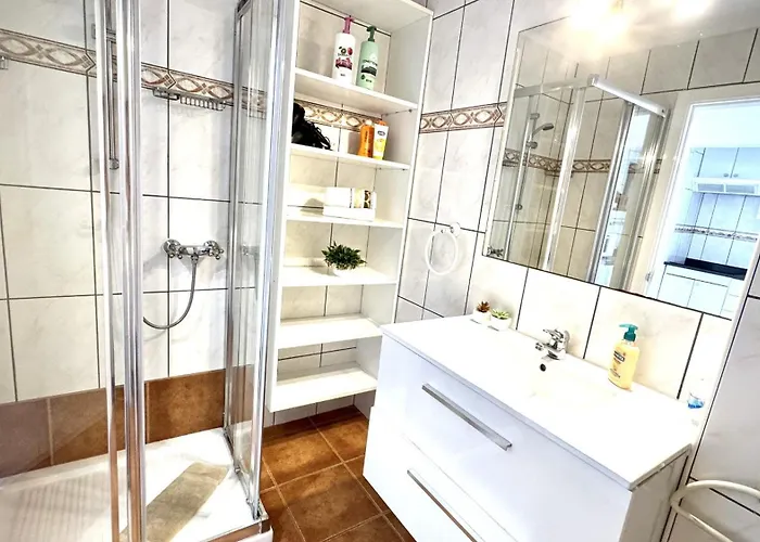 Appartamento Sea Breeze In Playa De Américas By Deihu Experiences