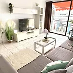 Sea Breeze In Playa De Americas By Deihu Experiences Apartment *
